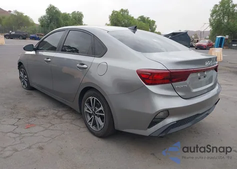 2022 Kia Forte Lxs из США, поврежденный, VIN 3KPF24AD8NE469199